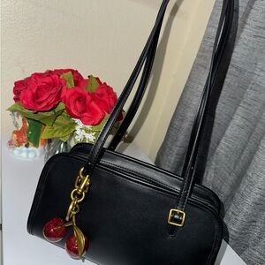 Elegant Black Shoulder Bag